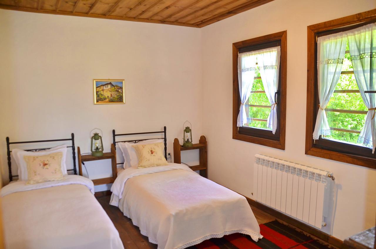 Kalinia Guesthouse B&B Kovačevica Buitenkant foto